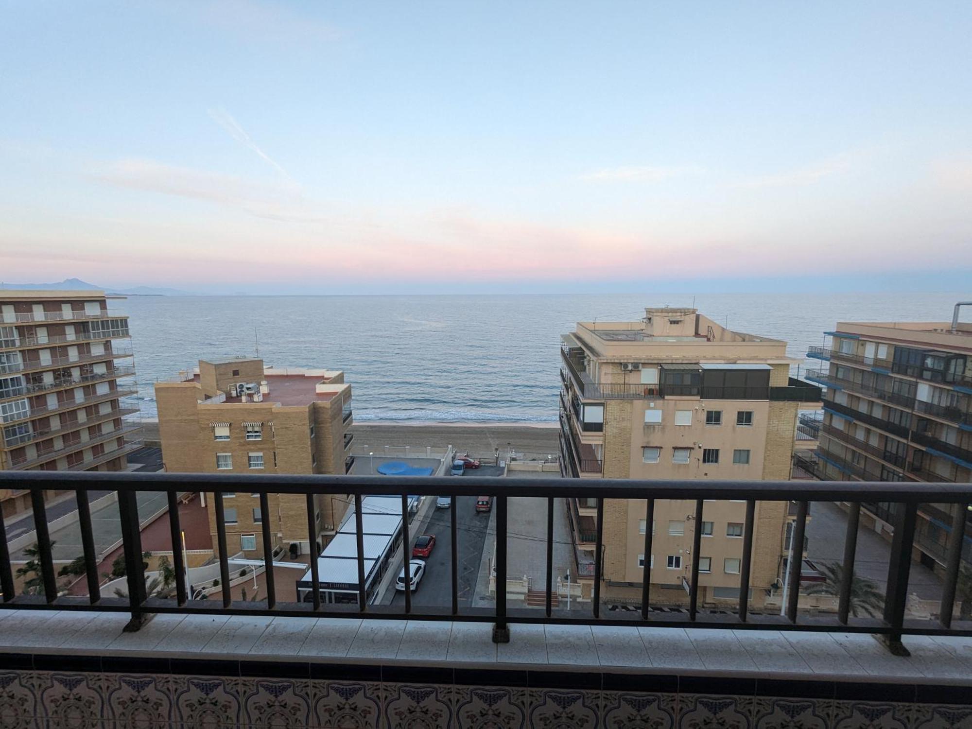 Mediterraneo II Arenales del Sol Bagian luar foto